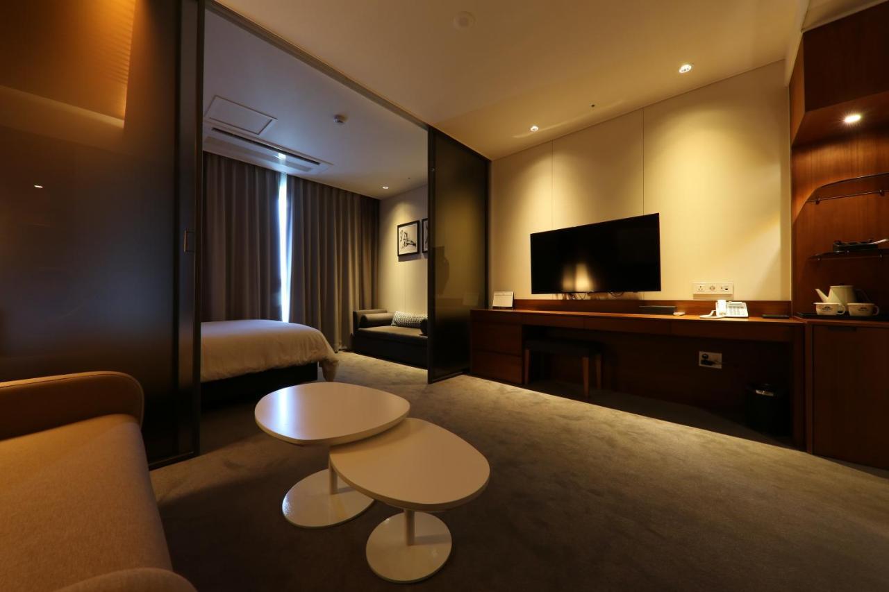 Sejong City Osong Hotel Cheongju Exterior foto