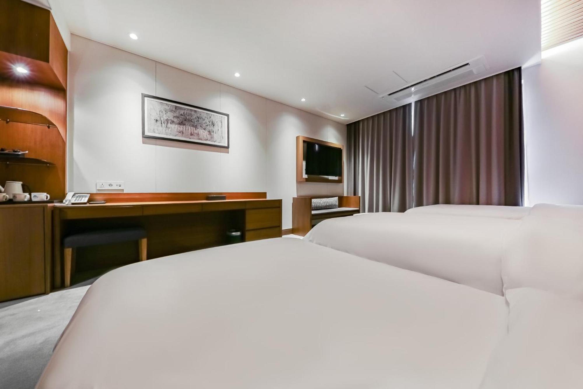 Sejong City Osong Hotel Cheongju Exterior foto